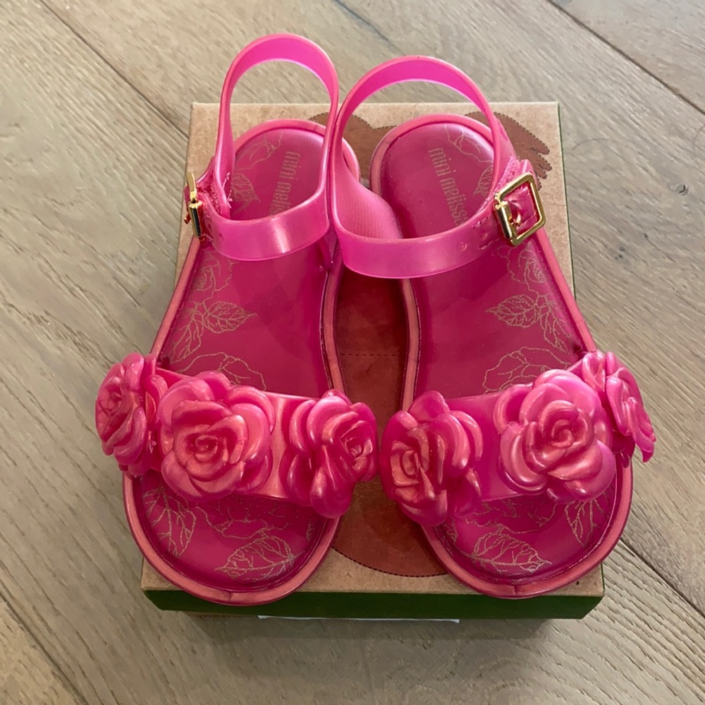 ❤️💛Belle Disney sandals ❤️💛